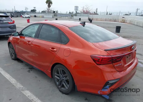 2020 Kia Forte Gt-Line z USA, uszkodzony, nr VIN 3KPF34AD8LE213087